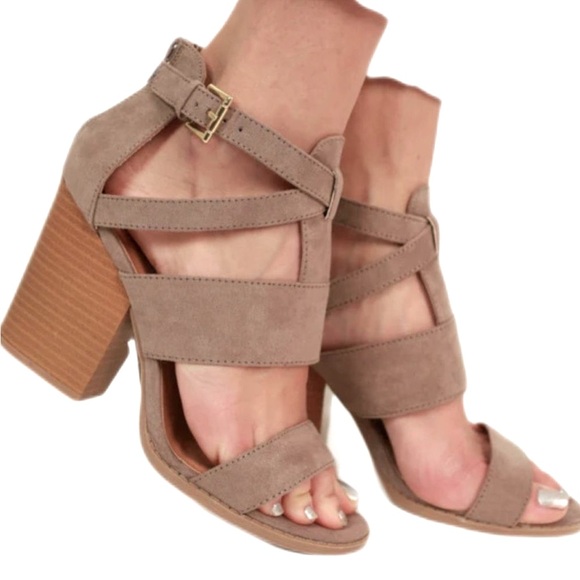 Hinge Taupe Leather Ankle Zip Heeled Sandals Sz 11 - Picture 1 of 13